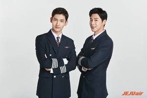 東方神起5大ドームツアー記念でチェジュ航空がキャンペーン--未公開画像も