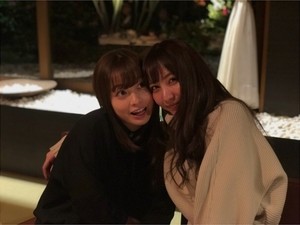 石川恋&橋本環奈の頬密着2ショットにファン悶絶「2人とも天使」