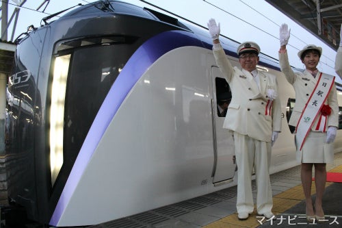 Jr東日本e353系 スーパーあずさ デビュー 松本駅などで出発式 マイナビニュース