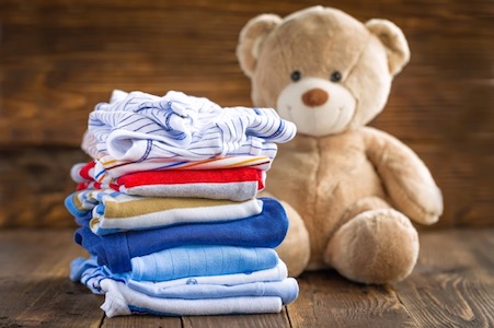 子どもの服のおさがりをあげたことはありますか?