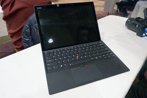 ThinkPad X1シリーズ3兄弟の2018年モデルはどこが変わったのか? 写真で実機をチェック