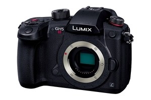 パナソニック、高感度&動画重視のミラーレス「LUMIX GH5S」国内発表