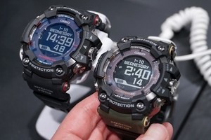 G-SHOCK初! GPSナビに対応 - カシオ「G-SHOCK RANGEMAN」をCESで見た