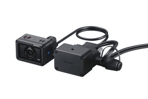 ソニー、小型カメラ「RX0」を最大100台制御するコントロールボックス