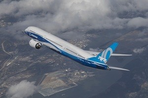 ボーイング787-10、FAAから商用運航の認証取得--初納入はシンガポール航空