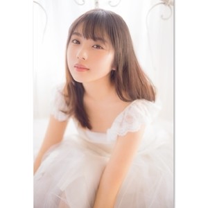 乃木坂46与田祐希、大人セクシーなグラビアに挑戦!『スピリッツ』初登場