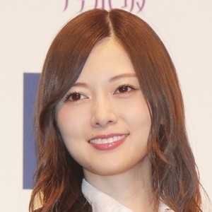 乃木坂46が男装 白石麻衣の美男子ぶりに松村沙友理うっとり 神の域 マイナビニュース