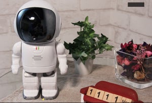 宇宙服を着たみたいな監視ロボット、AKIBA STARTUPで販売中