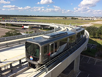 今回のAPMシステムは空港ターミナルと新設のレンタカー施設を結ぶ新路線として計画された