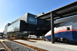 鉄道博物館、新館7/5オープン! 新幹線E1系「Max」3月から展示開始