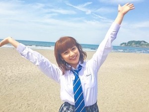 平祐奈、姉･愛梨に激似と話題!『honey』オフショットに「そっくり」の声