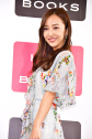 板野友美