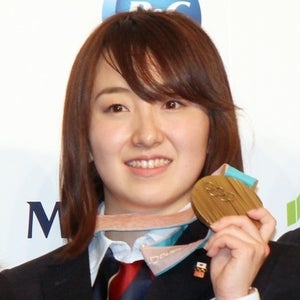 カーリング藤澤五月、銅メダルは先輩のおかげ「五輪をつないでくれた」