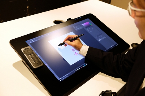 ワコム、Cintiq Pro 24、Cintiq Pro Engine