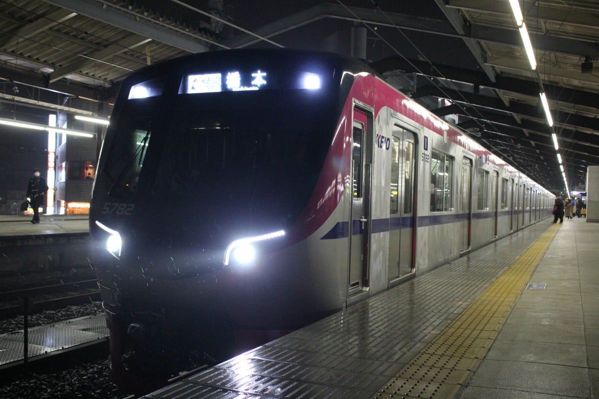 京王ライナー 調布駅通過は正しかった 平日夜に乗車してみた マイナビニュース