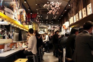 赤坂「お花見横丁」全8店舗で"ひとりハシゴ酒"をしてきた