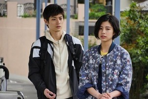 三浦春馬、『世にも』に7年ぶり主演 - 佐久間由衣がヒロイン役