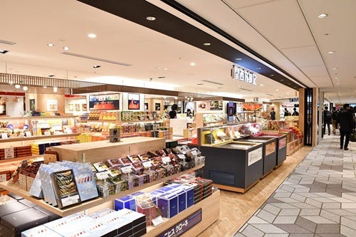 伊丹空港ターミナル 中央エリアを先行オープン 新規30店や屋上の見所は マイナビニュース