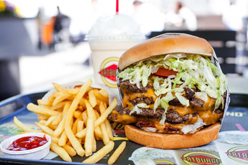 「FATBURGER」日本第一号店が渋谷にオープン