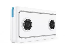 レノボ、YouTubeの「VR180」をサポートする4Kデュアル魚眼カメラ