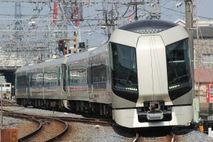 東武鉄道500系「リバティ」船橋駅発着、運行開始1周年記念ツアー