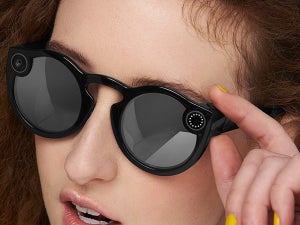 米Snap、「Spectacles」の新モデル発表、デザイン改良、写真撮影にも対応