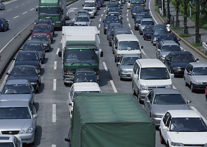 GW期間中、自動車で長距離移動をする予定はある?