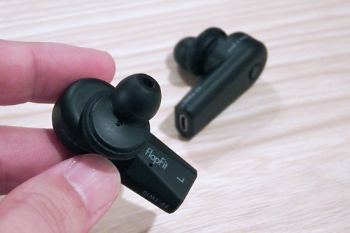 完全ワイヤレスイヤホン、hearable LAB「flapFit FF-TW10」