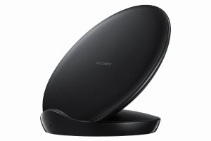 Galaxy、Qi準拠のワイヤレス充電器「Wireless Charger Stand」