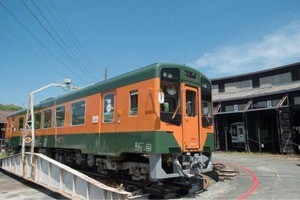 天竜浜名湖鉄道「湘南色」ラッピング列車「リ・プラス」運行開始