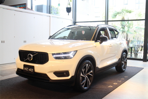 ボルボ「XC40」