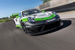 ポルシェのカスタマーレーシングカーに、ニューモデル「911 GT3 R」登場!