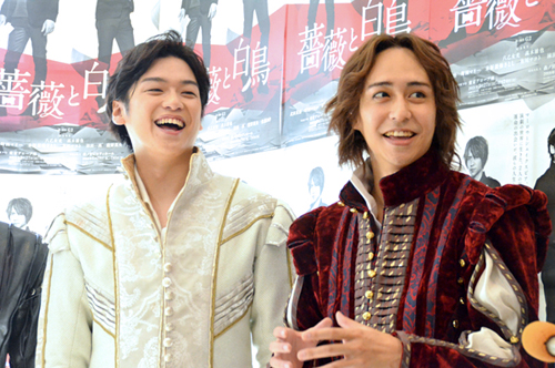 左から髙木雄也、八乙女光