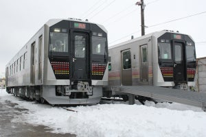 JR東日本GV-E400系、新型車両が「開府400年」長岡駅に! 6/16展示