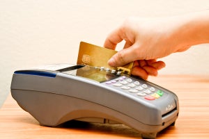 クレジットカードの限度額はどう決まる? 上限を上げるためにできること