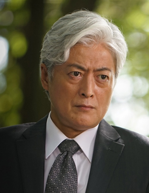 陣内孝則
