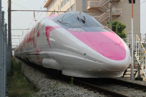 JR西日本500系「ハローキティ新幹線」報道公開、内装は? 写真93枚