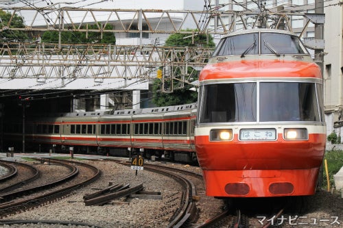 小田急ロマンスカーlse 7000形 10 13ラストラン 引退前に臨時列車 マイナビニュース