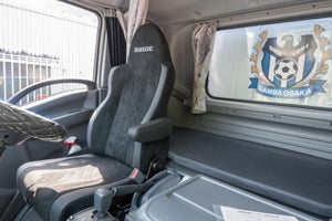 ブリッド Zaou ガンバ大阪のトラック バス運転席シートに採用 マイナビニュース