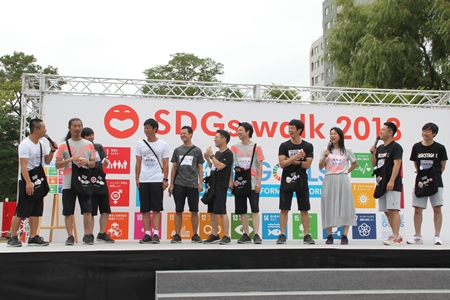 「SDGsウォーク2018」に次長課長の河本準一、パンサー、和牛ら参加