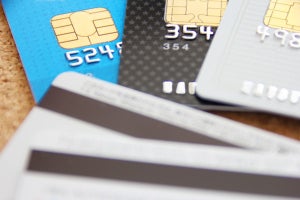 クレジットカードのキャッシング機能は何が便利?