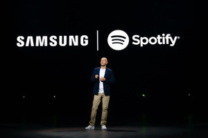 Samsung、スマート音楽スピーカー発表、音楽サービスでSpotifyと提携