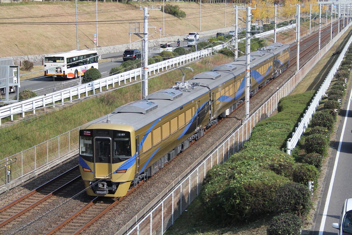 南海12000系・泉北12000系が交換運用 - 金色の特急「サザン」登場