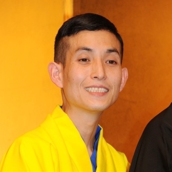 カラテカの矢部太郎