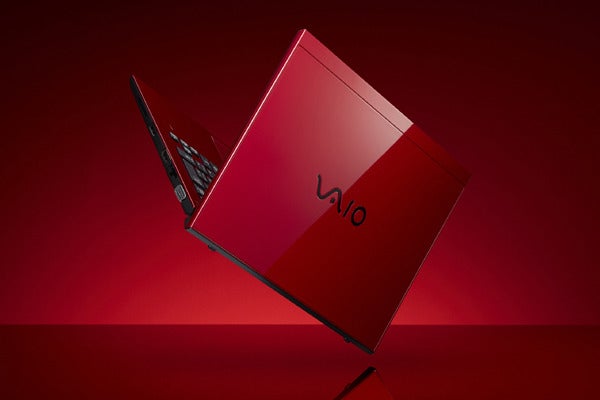 Vaioに赤 黒カラーの特別モデル 11 6型モバイル Vaio S11 Red Edition マイナビニュース