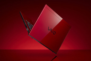 VAIOに赤×黒カラーの特別モデル! 11.6型モバイル「VAIO S11 | RED EDITION」