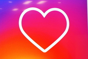 子どもはどうしてInstagramが大好きなの? SNSトラブルを回避するには? Instagramが保護者の疑問にこたえるガイドブック