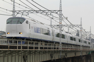 JR関西空港線・南海空港線、台風被害で当面運休 - 尾崎駅で火災も