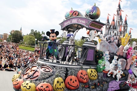 東京ディズニーランドの新ハロウィーンパレード「スプーキー“Boo!”パレード」お披露目