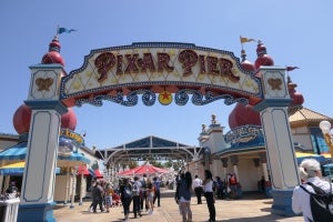 ディズニー・カリフォルニア・アドベンチャー・パークの新エリア、「ピクサー・ピア」の見どころを徹底紹介